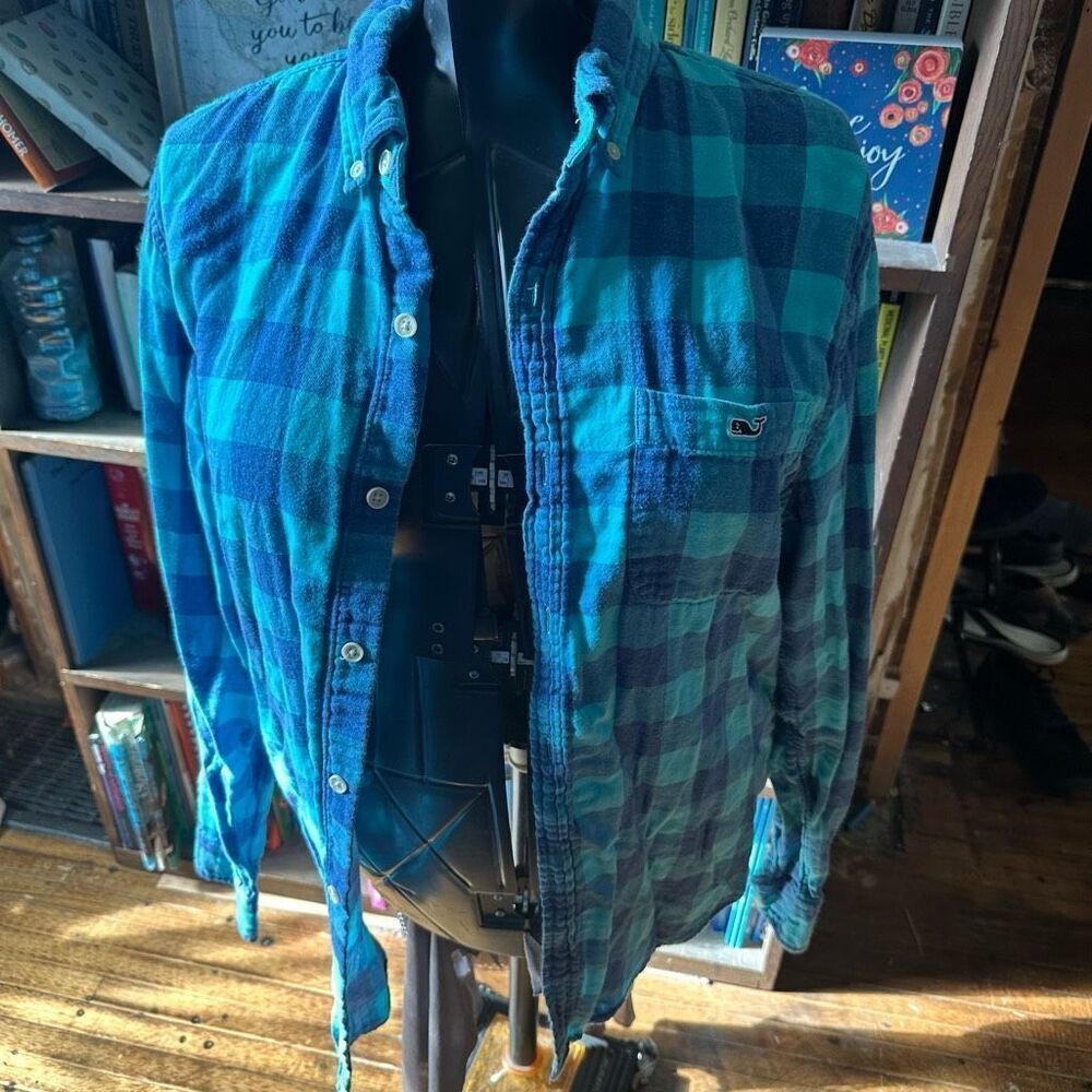 Vineyard Vines blue checked M preppy slim fit Tucker shirt